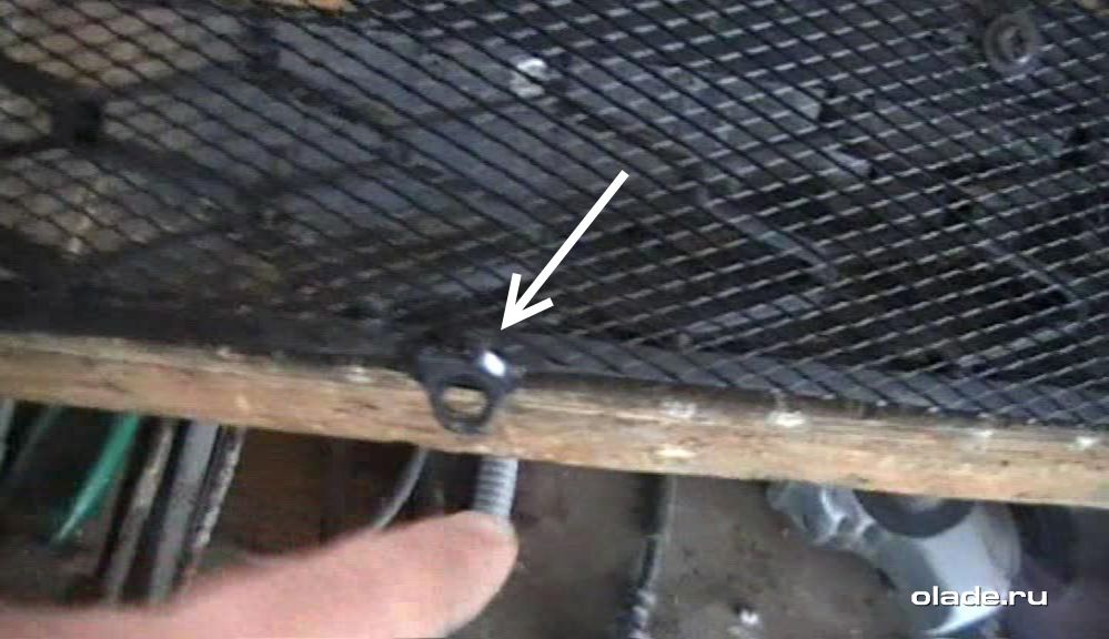 Установка дополнительной сетки на решетку радиатора Лады Веста (фото 19)