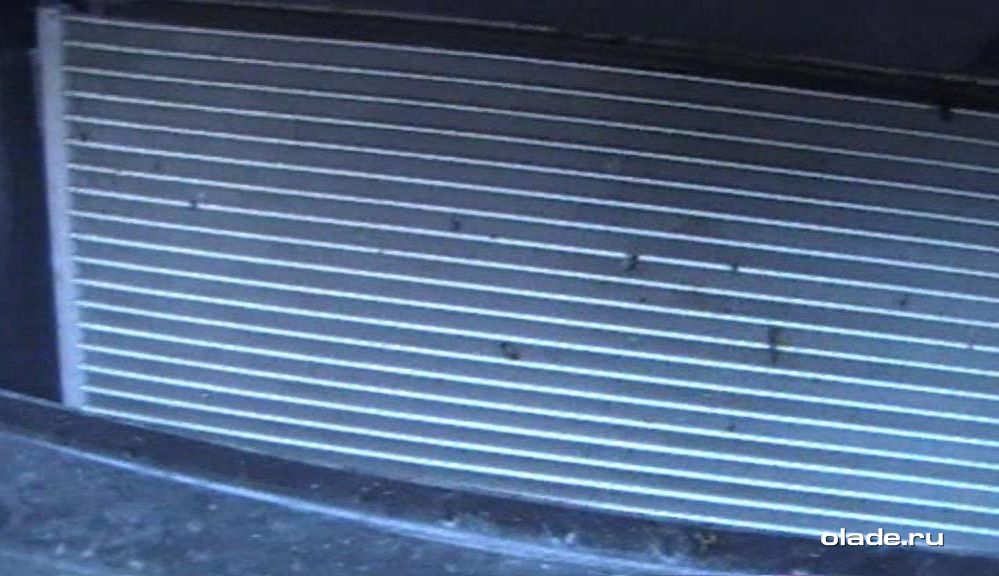 Установка дополнительной сетки на решетку радиатора Лады Веста (фото 8)