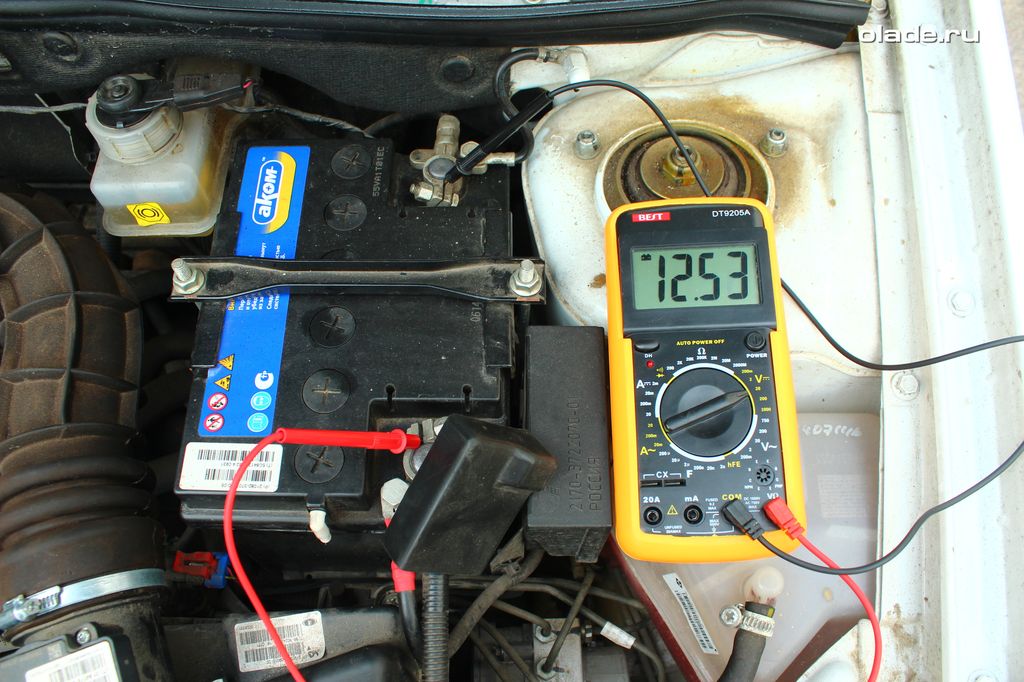 Проверка аккумулятора и генератора мультиметром (фото 4)